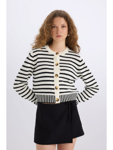 DEFACTO Coool Regular Fit Striped Crew Neck Buttoned Knitwear Cardigan