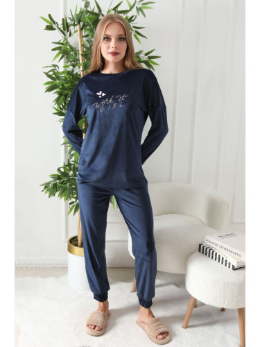 Trendyol Navy Blue Heart and Slogan Embroidered Velvet Knitted Pajama Set