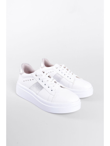 Capone Outfitters Women's Sneakers