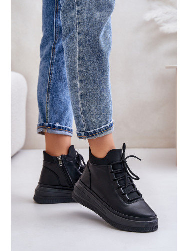 Lightweight leather sports shoes on platform Artiker black