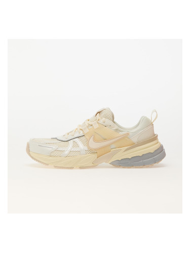 Сникърси Nike W V2K Run Pale Ivory/ Pale Ivory-Coconut Milk EUR 42