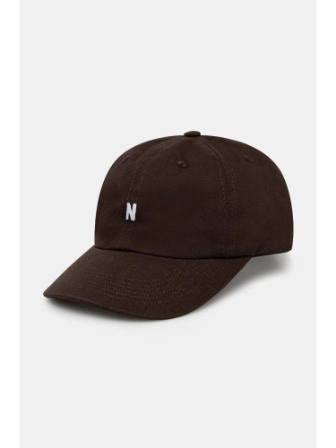 Памучна шапка с козирка Norse Projects Twill Sports Cap в кафяво с апликация N80.0001.2022