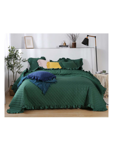 Edoti Quilted bedspread Ruffy