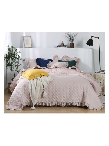 Edoti Quilted bedspread Ruffy