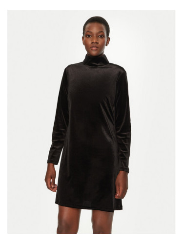 Gap Ежедневна рокля 646695 Черен Regular Fit