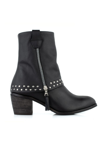 Дамски кожени уестърн боти в черно w466