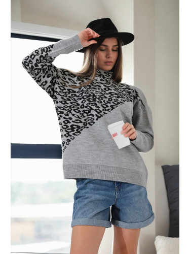 90315 Dewberry Half Turtleneck Leopard Womens Sweater-GREY