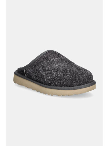 Велурени чехли UGG Classic Slip-On Shaggy Suede в сиво 1153104-DGRY