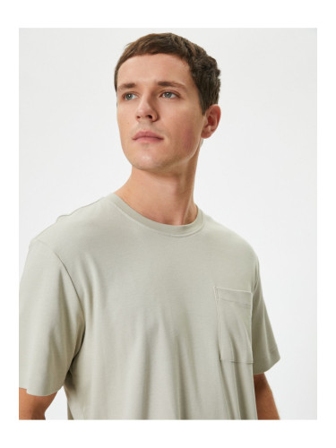 Koton Basic T-Shirt Pocket Detailed Crew Neck Short Sleeve Cotton