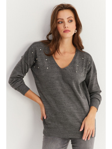 Cool & Sexy Women's Gray V Neck Stoned Thin Knit Blouse YIL002