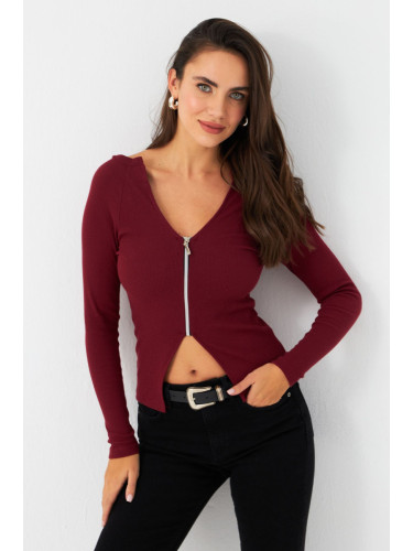 Cool & Sexy Women's Burgundy Zippered Camisole Blouse