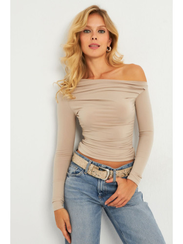 Cool & Sexy Women's Vanilla Draped Blouse