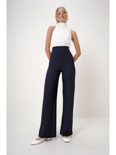 Trend Alaçatı Stili Women's Navy Blue Elastic Waist Striped Wide Leg Knitted Trousers