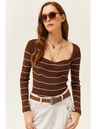 Olalook Women's Striped Bitter Brown Kissed Collar Crop Knitwear Blouse