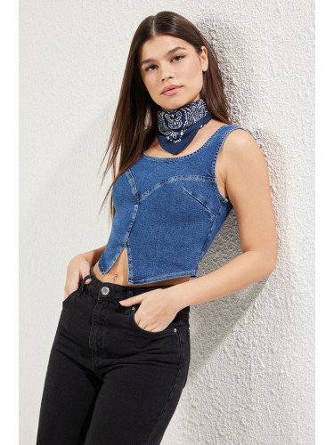 Trendyol Blue Stitch Detail Fitted Crop Denim Blouse