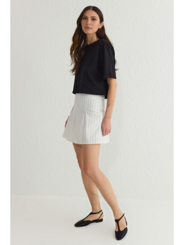 Trendyol White Striped Pleated Mini Length Woven Skirt