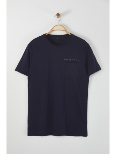 Trendyol Navy Blue Oversize/Wide Cut Crew Neck Pocket with Script Embroidery 100% Cotton T-Shirt