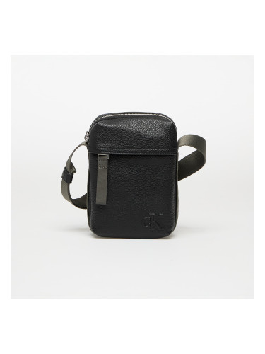 Чанта Calvin Klein Jeans Cargo Reporter Bag Black Universal