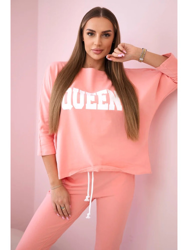 Set with Queen apricot print