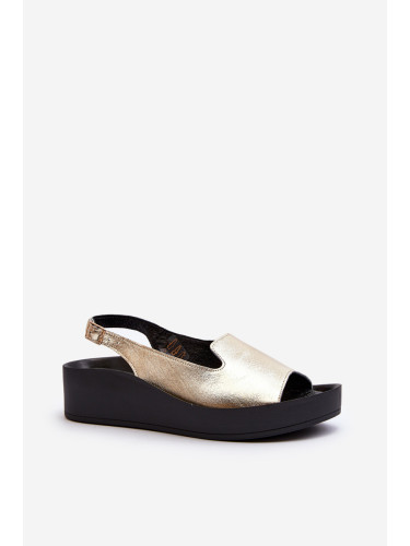 Zazoo 2893 Дамски кожени сандали на дебела подметка злато