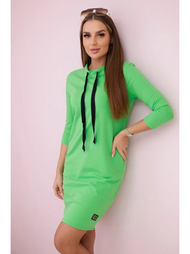 Dress with a tie at the neck light green