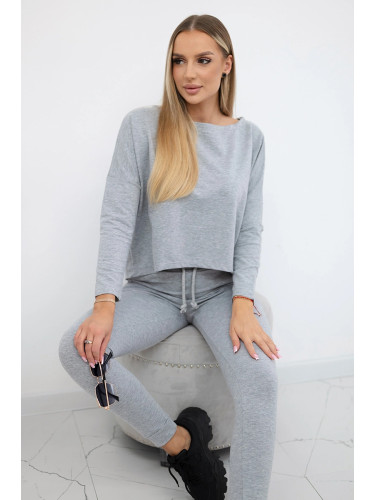 Set with an oversized blouse in gray color
