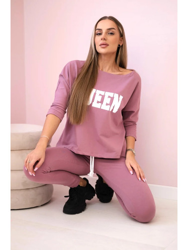 Set with Queen print dark pink