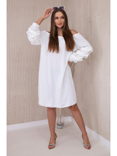 Spanish dress with decorative sleeves ecru