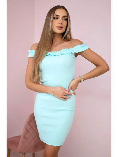 Shoulder dress with mint frills