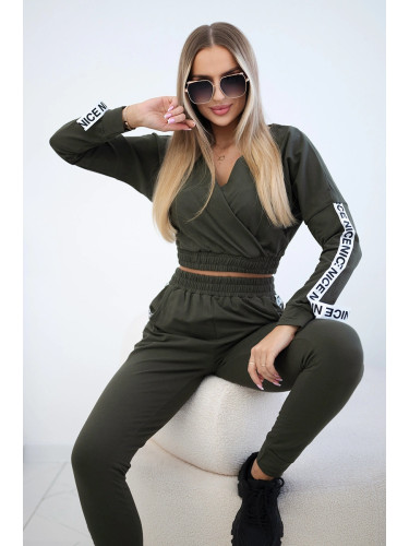 Set with decorative stripes khaki