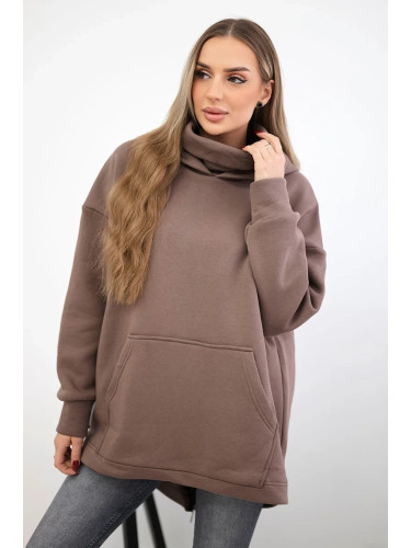 Insulated sweatshirt with a mocha zipper at the back