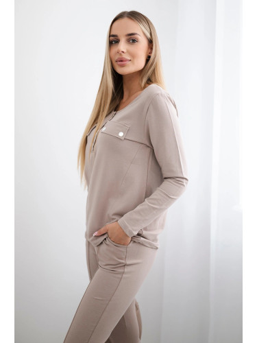 Set with press stud neckline dark beige