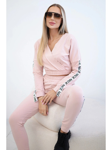 Set with decorative stripes in dark powder pink