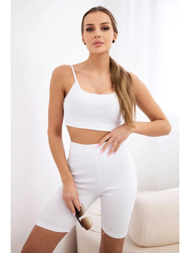 Set with white high-waisted trousers