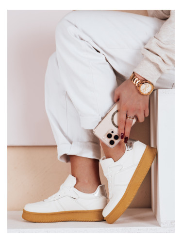 Дамски маратонки на платформа NOXSTEP, бели