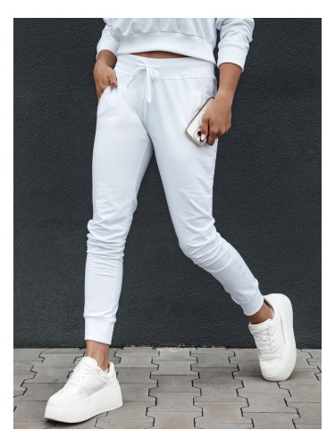 Spodnie dresowe damskie RELAX MODE białe Dstreet