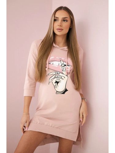 Dress with a long back and a colorful print in dark powder pink