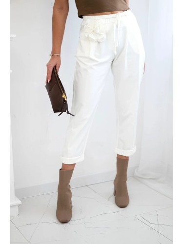 Kesi Włoski Punto trousers with decorative flower ecru