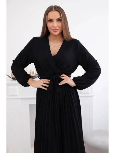 Kesi Włoski Dress tied with a pleated hem black