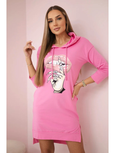 Dress with a longer back and a colorful print - light pink