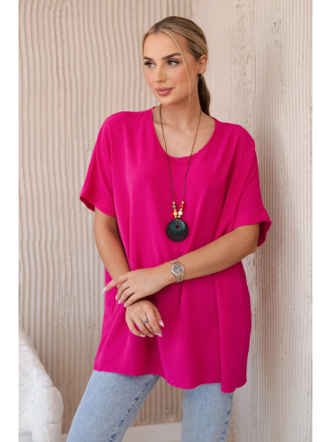 Oversized blouse with fuchsia-colored pendant