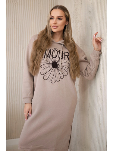 Long insulated dress with dark beige embroidery