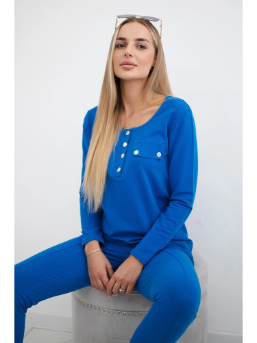 Set with press stud neckline in purple blue color