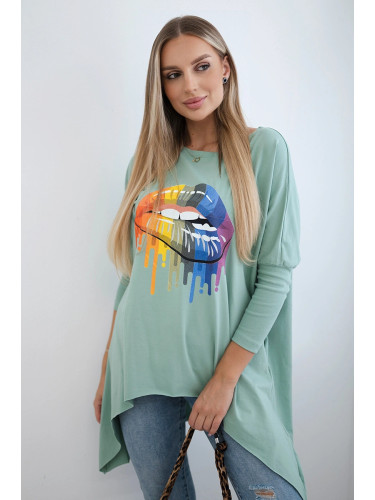 Oversized blouse with a dark mint lip print