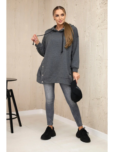 Insulated sweatshirt with grpahit press studs