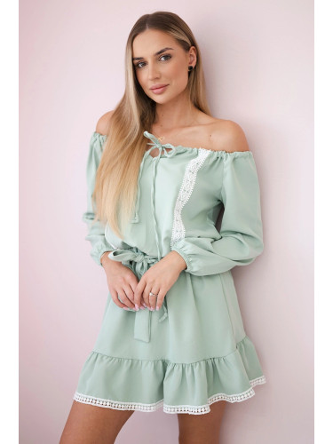 Shoulder dress and lace light green