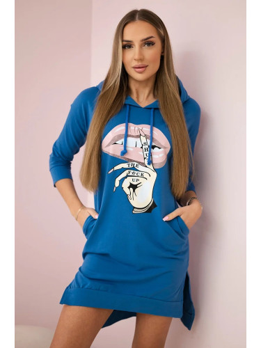 Dress with a longer back and a colorful print of purple-blue