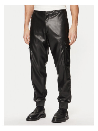 HUGO Панталони от имитация на кожа Geza2511 50534827 Черен Regular Fit