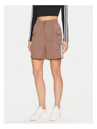 adidas Спортни шорти adicolor JC8132 Бежов Loose Fit