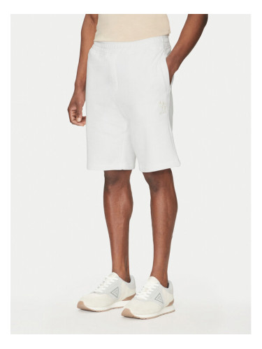 Guess Спортни шорти M5GD10 KCN01 Бял Regular Fit